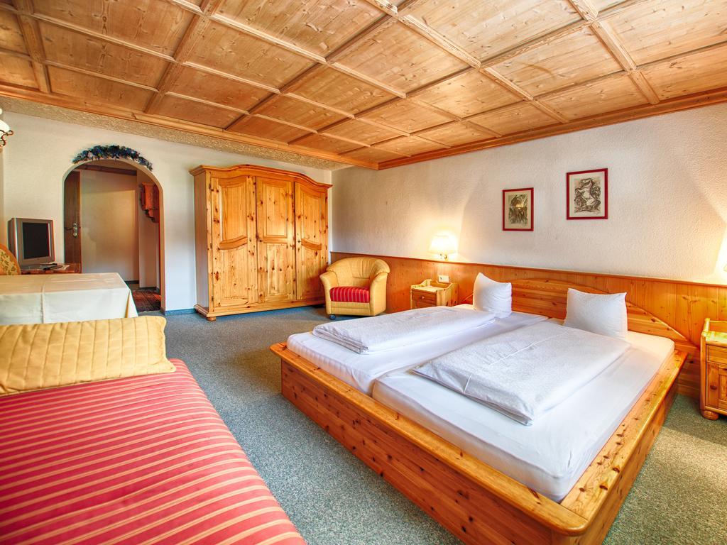 Hotel Der Silbertaler Galtuer Exterior photo
